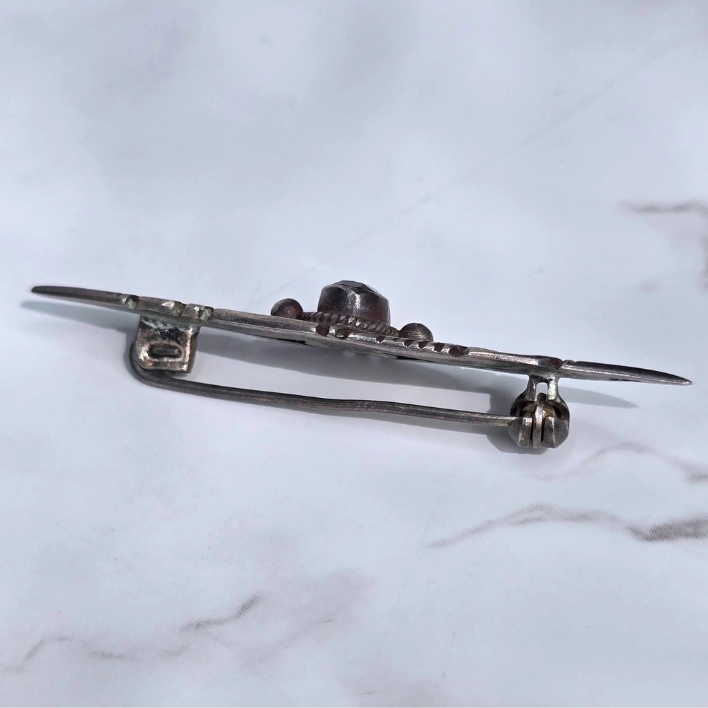 Vintage Sterling Silver 925 Garnet Bar Brooch Art Nouveau Leaf Scroll Pin 3.7g - Picture 4 of 9